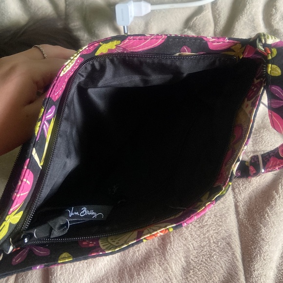 Crossbody Vera Bradley Purse - Picture 3 of 3